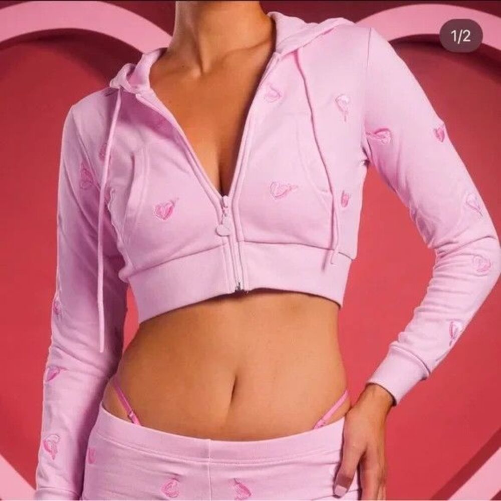 NEW Voight By Valentina Cropped Hoodie Broken Heart Pink Size MEDIUM